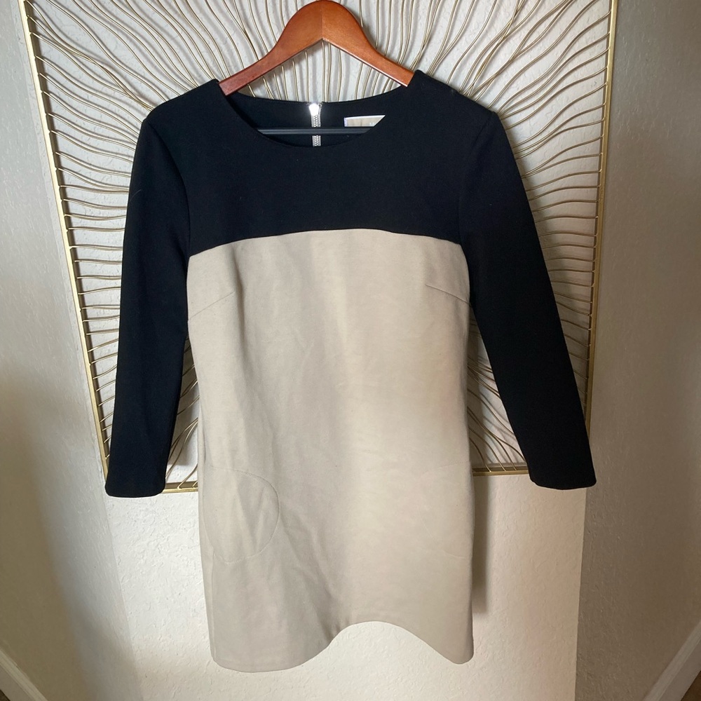Michael Kors tan and black tunic with pockets